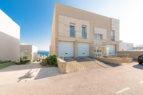  Adriatic View & Garden Apartment  Сплит